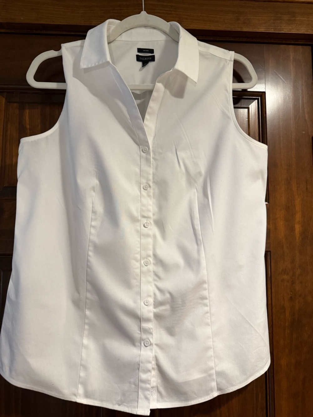 Talbots Non-iron Sleeveless White Perfect Shirt, size 10 - Picture 2 of 6